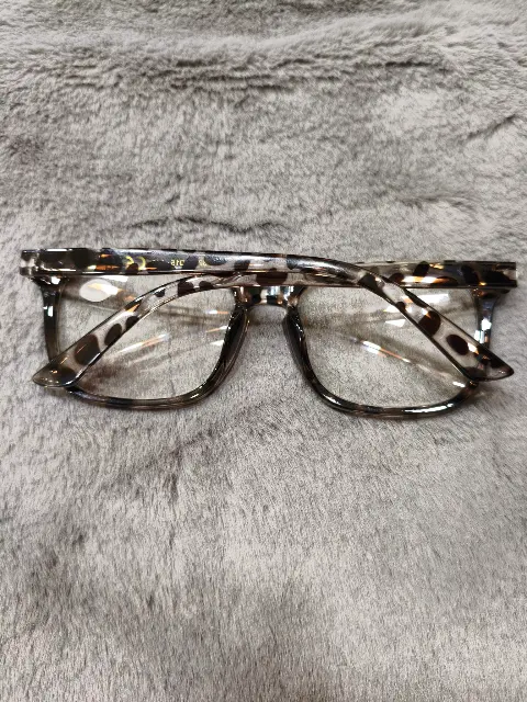 Gafas de lectura rectangulares de carey marrón y crema con graduación +1.00, vista 2